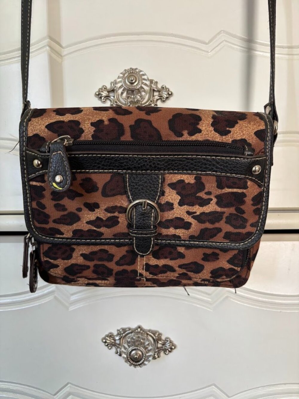 Cheetah print crossbody bag
